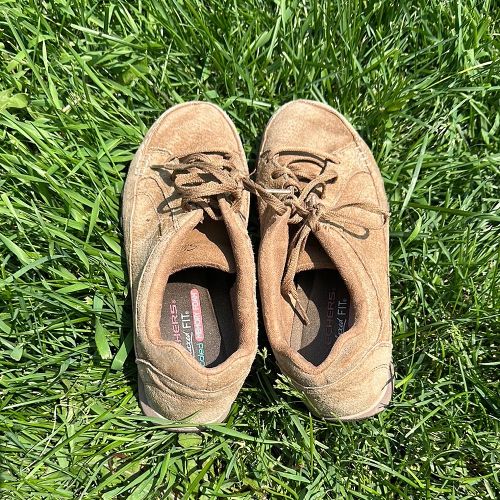 Skechers Tan Sneakers Casual Low-Top